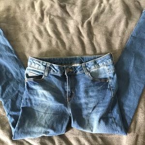 foral design blue jeans/ jeggings